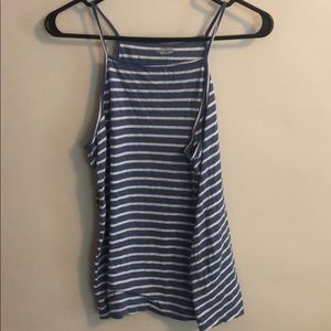Old navy tank top, M.
